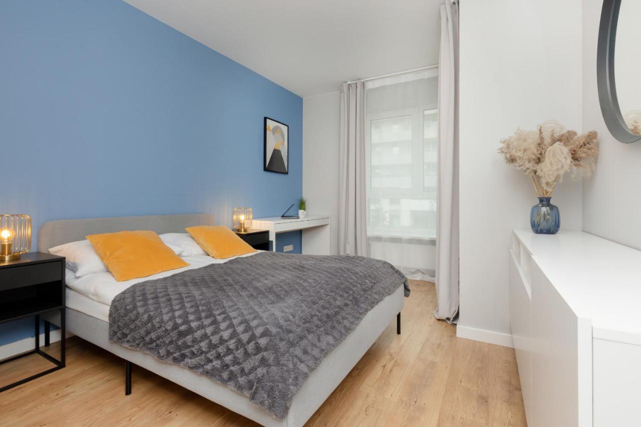 Modern Apartment With Balcony Mokotow Business Centre By Noclegi Renters Warsaw Luaran gambar