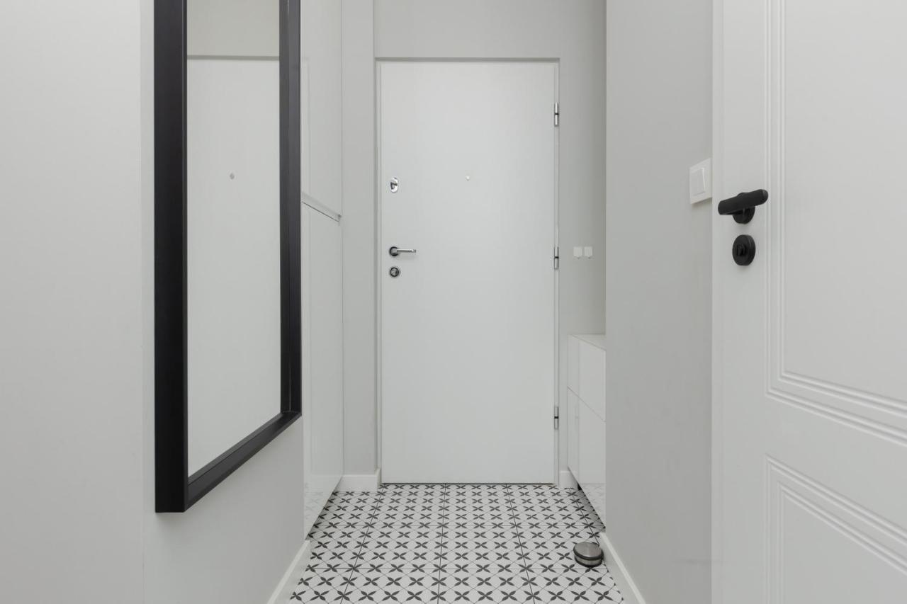 Modern Apartment With Balcony Mokotow Business Centre By Noclegi Renters Warsaw Luaran gambar