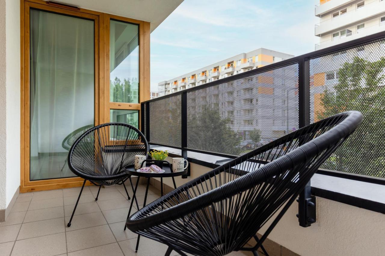 Modern Apartment With Balcony Mokotow Business Centre By Noclegi Renters Warsaw Luaran gambar