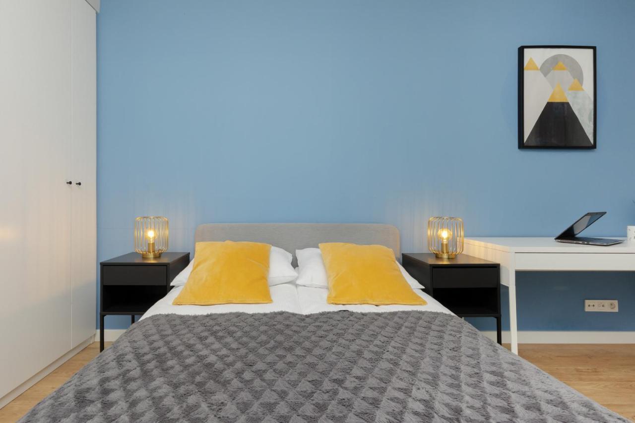Modern Apartment With Balcony Mokotow Business Centre By Noclegi Renters Warsaw Luaran gambar